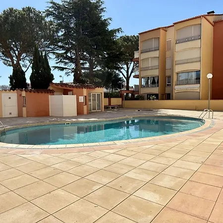 Апартаменты 2 Pieces Dans Avec Piscine - 4 Personnes Ar070-025 *